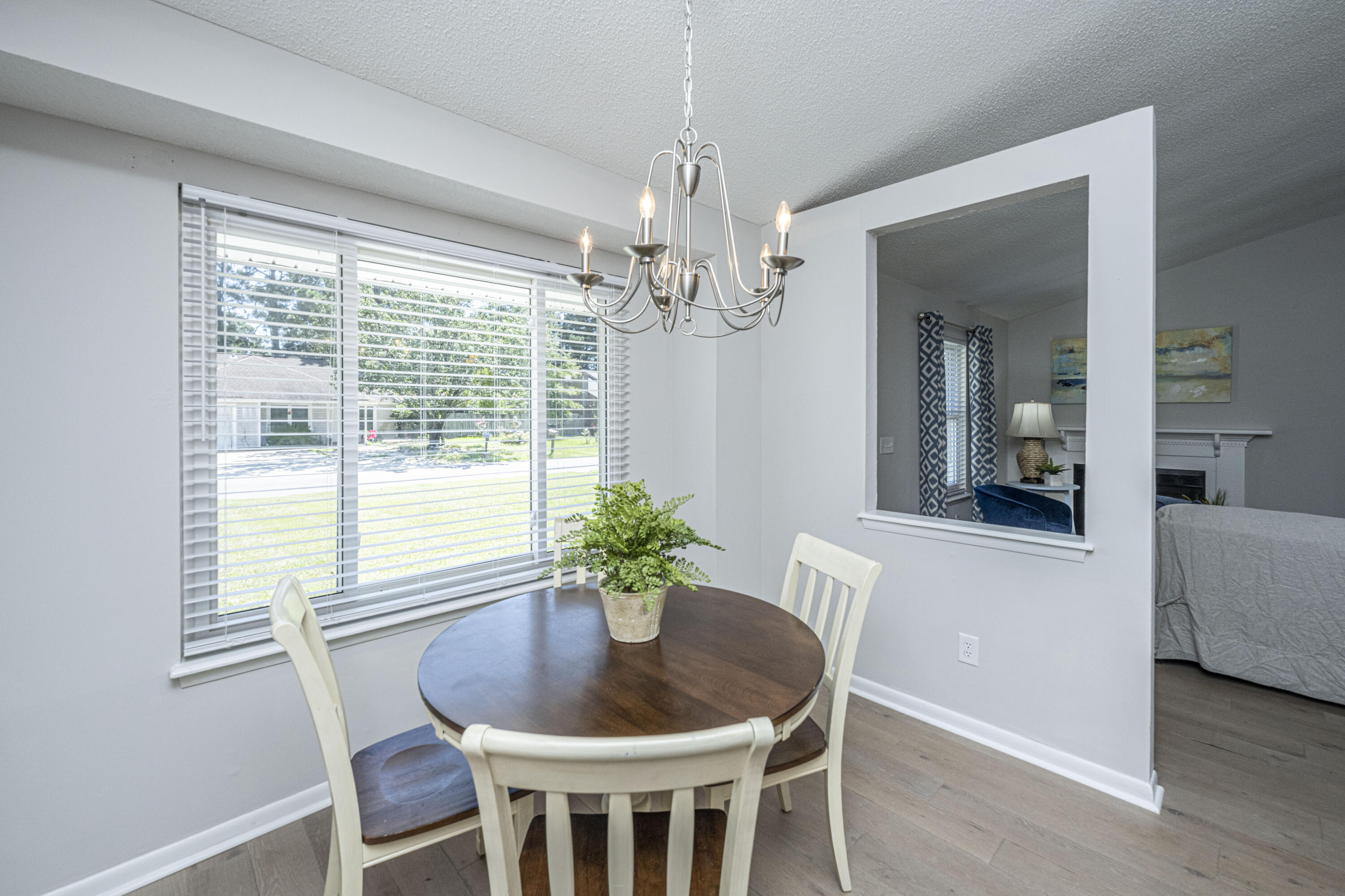 130 Lancashire Road Summerville, SC 29486 - Photo 13 of 29 DSC_9548