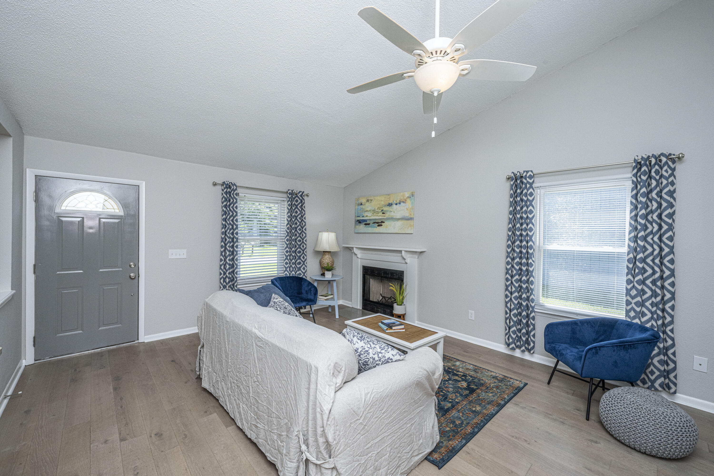 130 Lancashire Road Summerville, SC 29486 - Photo 6 of 29 DSC_9541