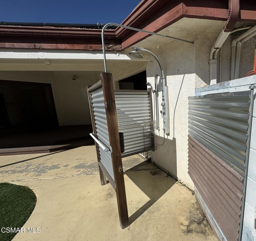 381 Laguna Terrace Simi Valley, CA 93065 - Photo 32 of 48 a view of small space