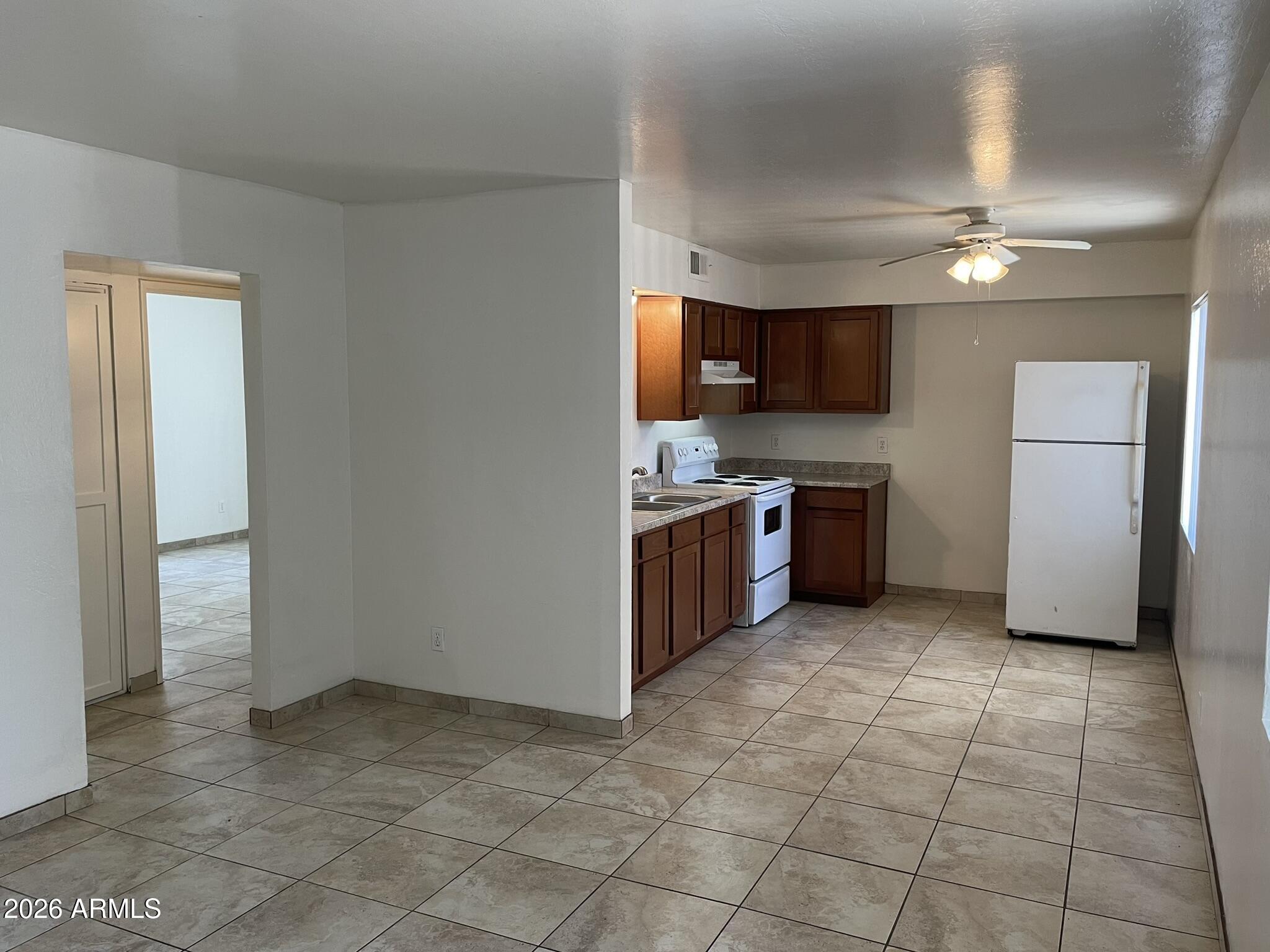 1222 East Mountain View Road, Unit 106 Phoenix, AZ 85020 - Photo 2 of 19 IMG_2844