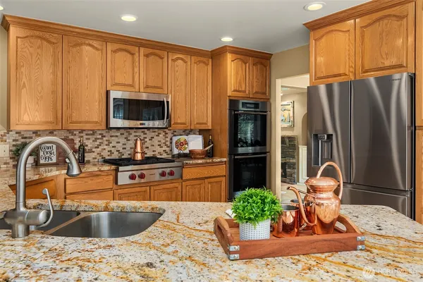 $1,159,500 | 30333 Southeast 396th Street, Enumclaw, WA 98022