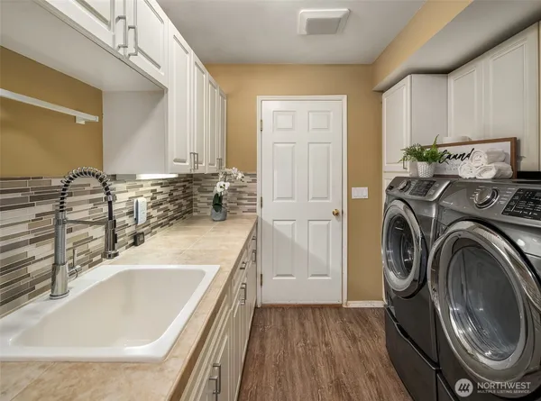 $1,159,500 | 30333 Southeast 396th Street, Enumclaw, WA 98022