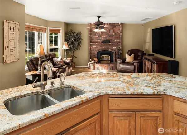 $1,159,500 | 30333 Southeast 396th Street, Enumclaw, WA 98022