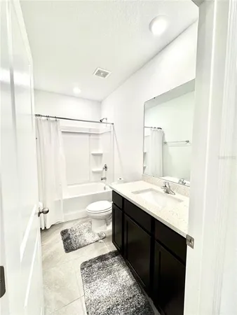 $2,100 | 445 Mangrove Shade Circle, Apollo Beach, FL 33572