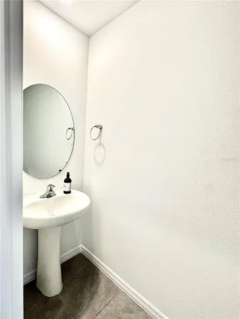 $2,100 | 445 Mangrove Shade Circle, Apollo Beach, FL 33572