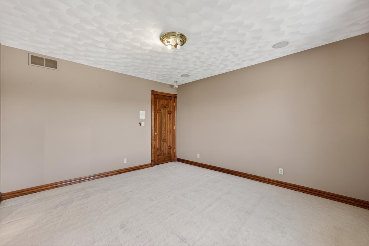 15215 White School Road South Beloit, IL 61080 - Photo 34 of 50
