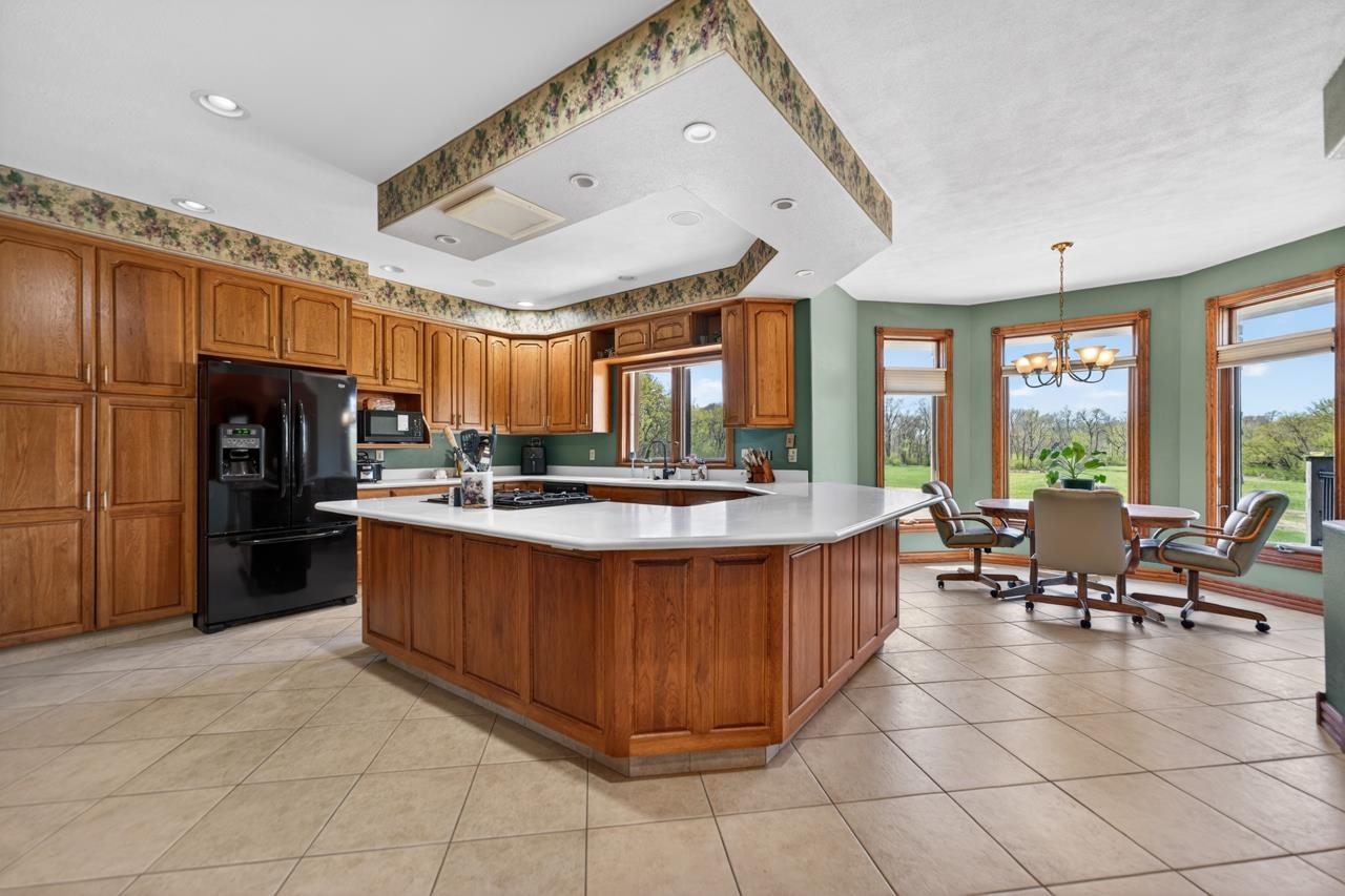 15215 White School Road South Beloit, IL 61080 - Photo 9 of 50