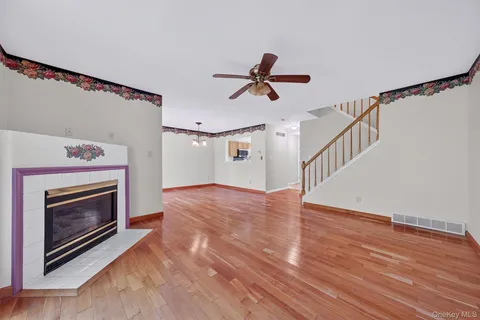 $378,000 | 38 Prestwick Court, Poughkeepsie, NY 12603