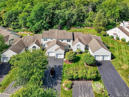 $378,000 | 38 Prestwick Court, Poughkeepsie, NY 12603