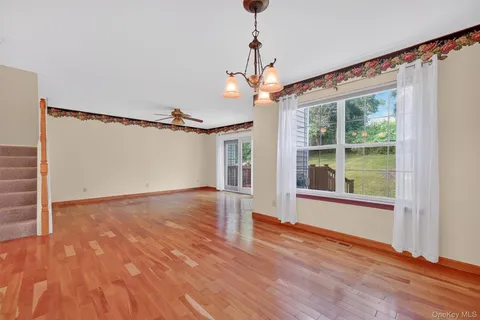 $378,000 | 38 Prestwick Court, Poughkeepsie, NY 12603