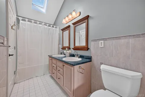 $378,000 | 38 Prestwick Court, Poughkeepsie, NY 12603