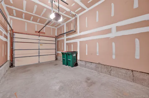 $378,000 | 38 Prestwick Court, Poughkeepsie, NY 12603