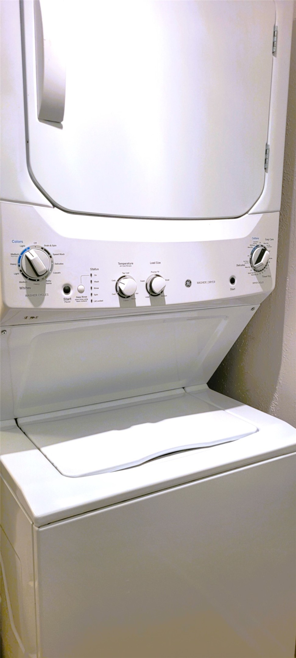 1111 Autrey Street, Unit 5 Houston, TX 77006 - Photo 25 of 33 a close view of washer and dryer