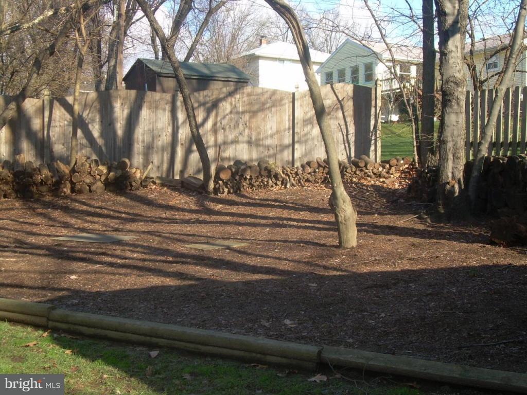 1013 Nissley Road Lancaster, PA 17601 - Photo 17 of 19 Gallery Image 17