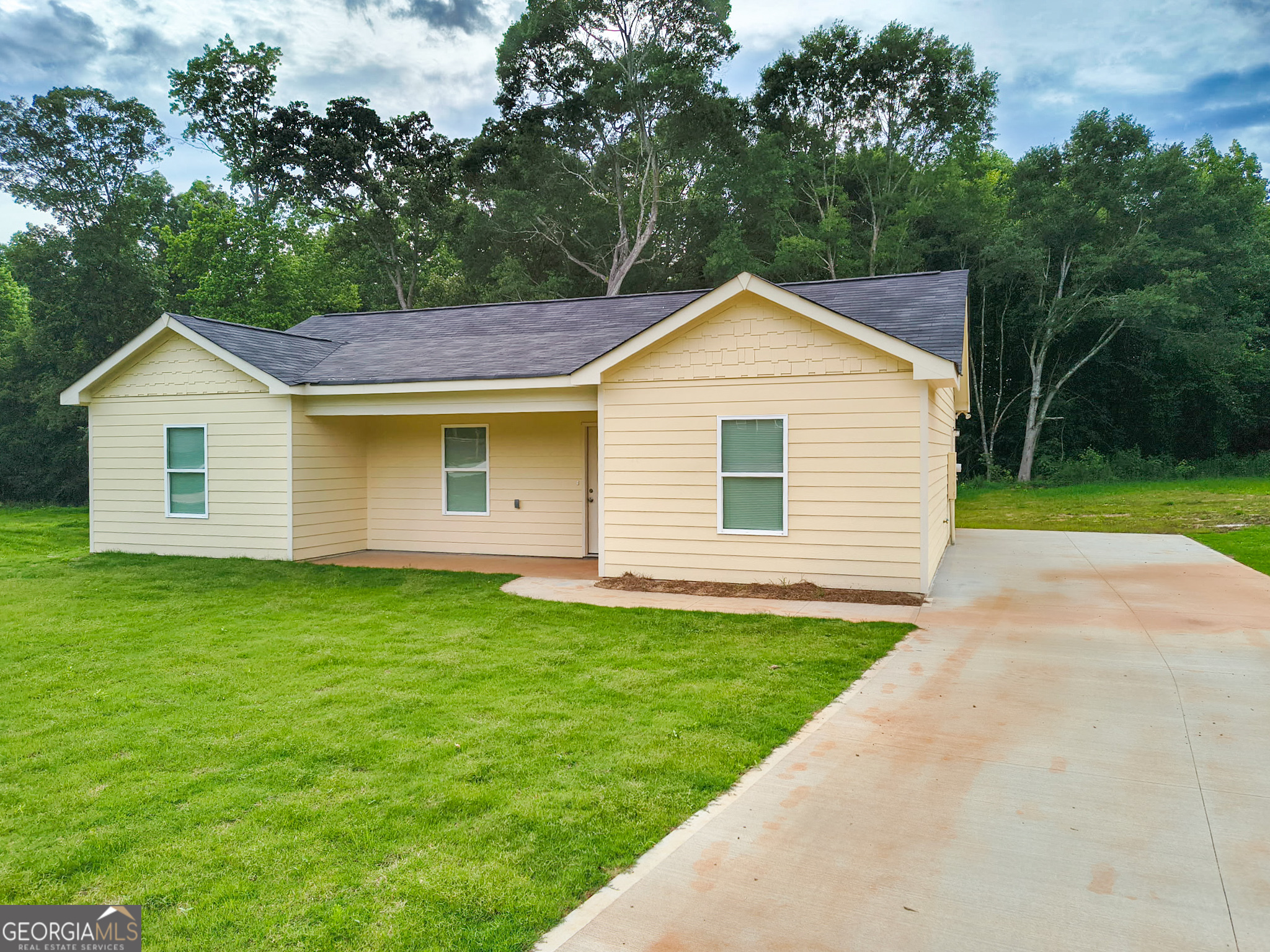 74 Lyla Lane Canon, GA 30520 - Photo 1 of 17