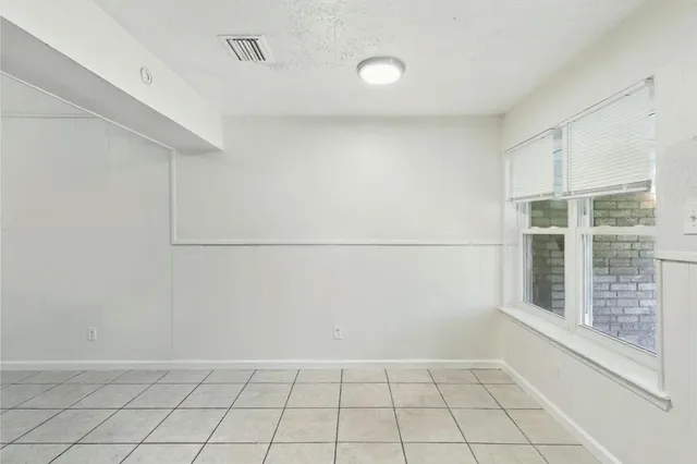 $235,000 | 15222 East Hutchinson Circle, Houston, TX 77071