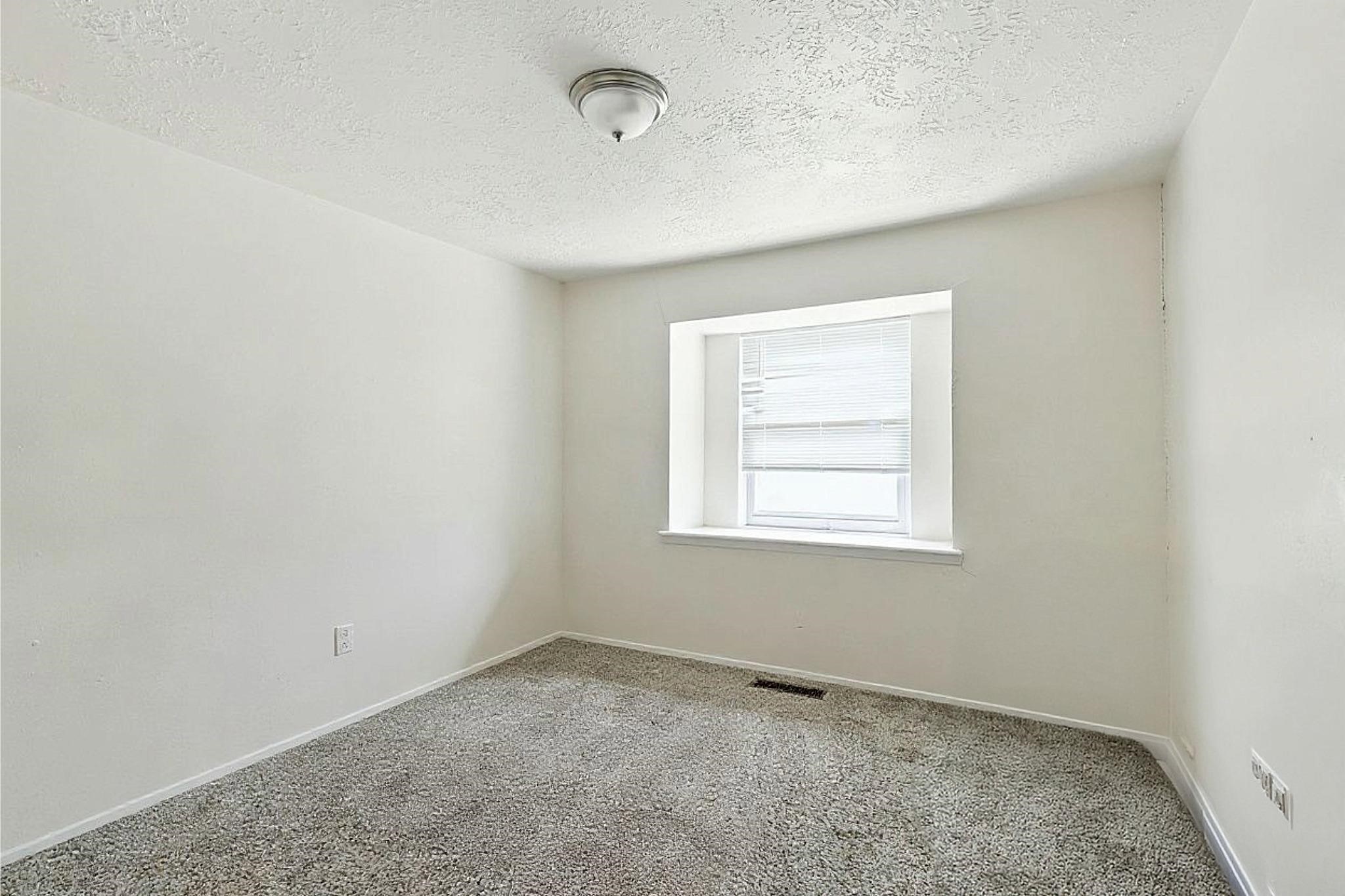 15222 East Hutchinson Circle Houston, TX 77071 - Photo 14 of 17