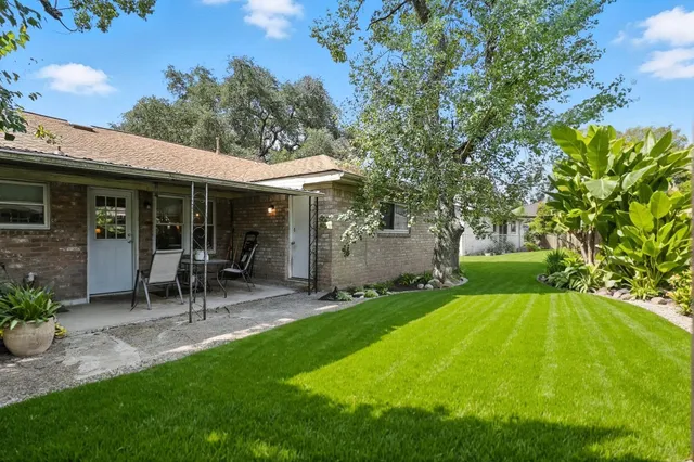 $235,000 | 15222 East Hutchinson Circle, Houston, TX 77071