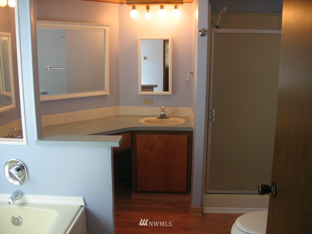 2000 192nd Street Southeast, Unit 115 Bothell, WA 98012 - Photo 6 of 15