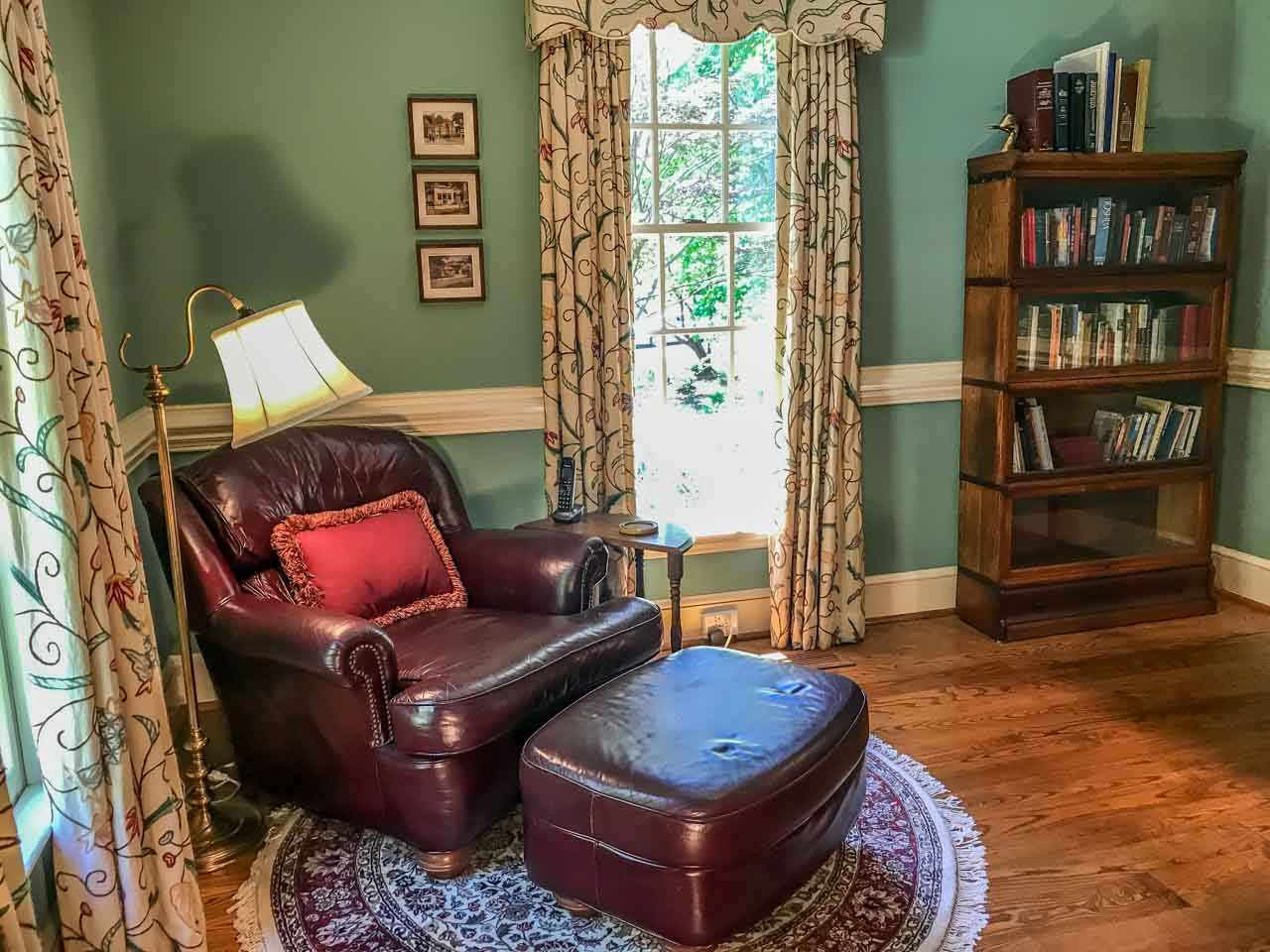 1806 Grande Oaks Road Durham, NC 27712 - Photo 19 of 25 This Downstairs Bedroom has a full bath just across the hall. This could be a great mother-in-law or au pair accommodation or could be used as a study or office. Downstairs Bedroom