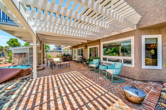 $725,000 | 433 Fairway Drive, Palmdale, CA 93551