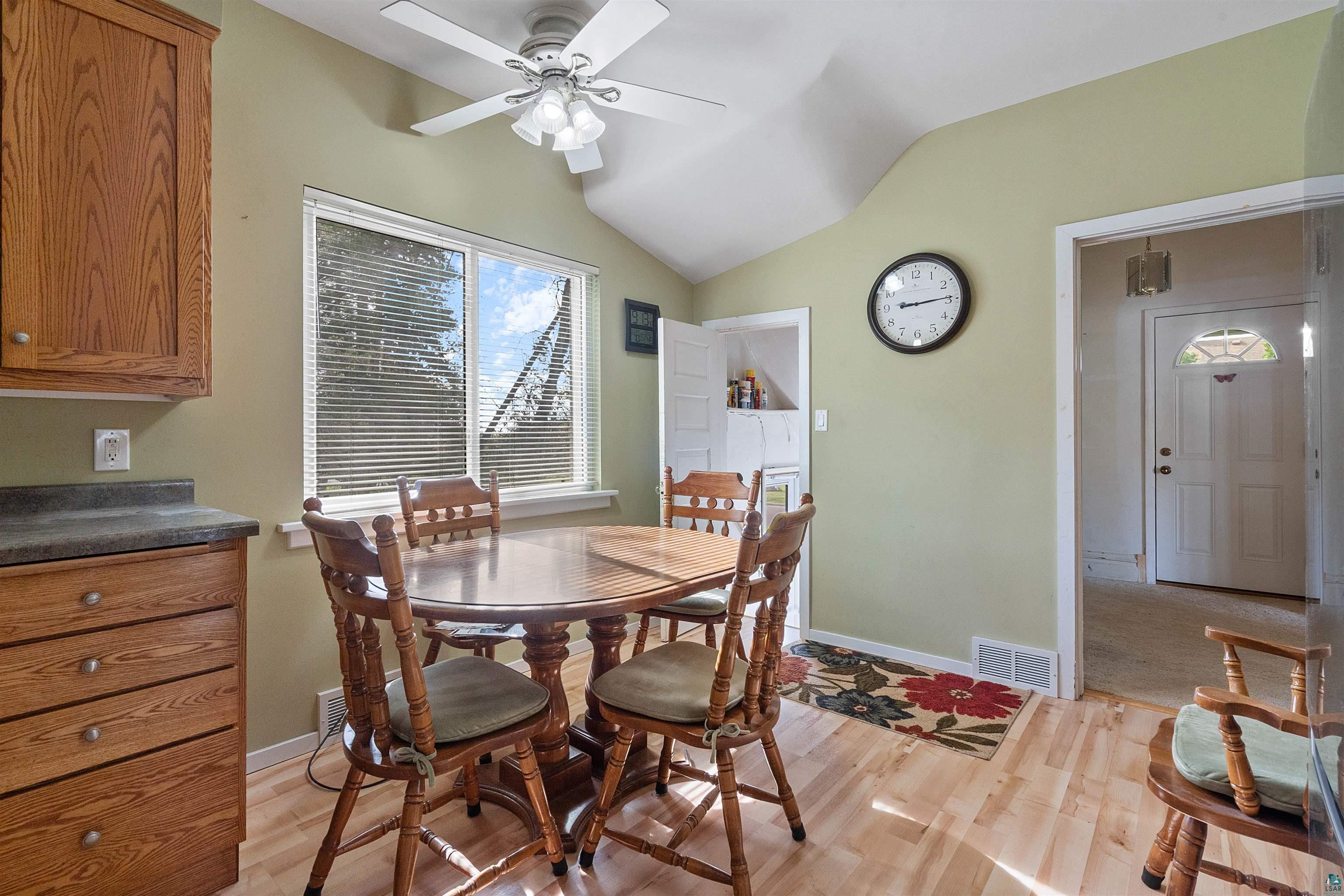 5201 Ivanhoe Street Duluth, MN 55804 - Photo 8 of 21