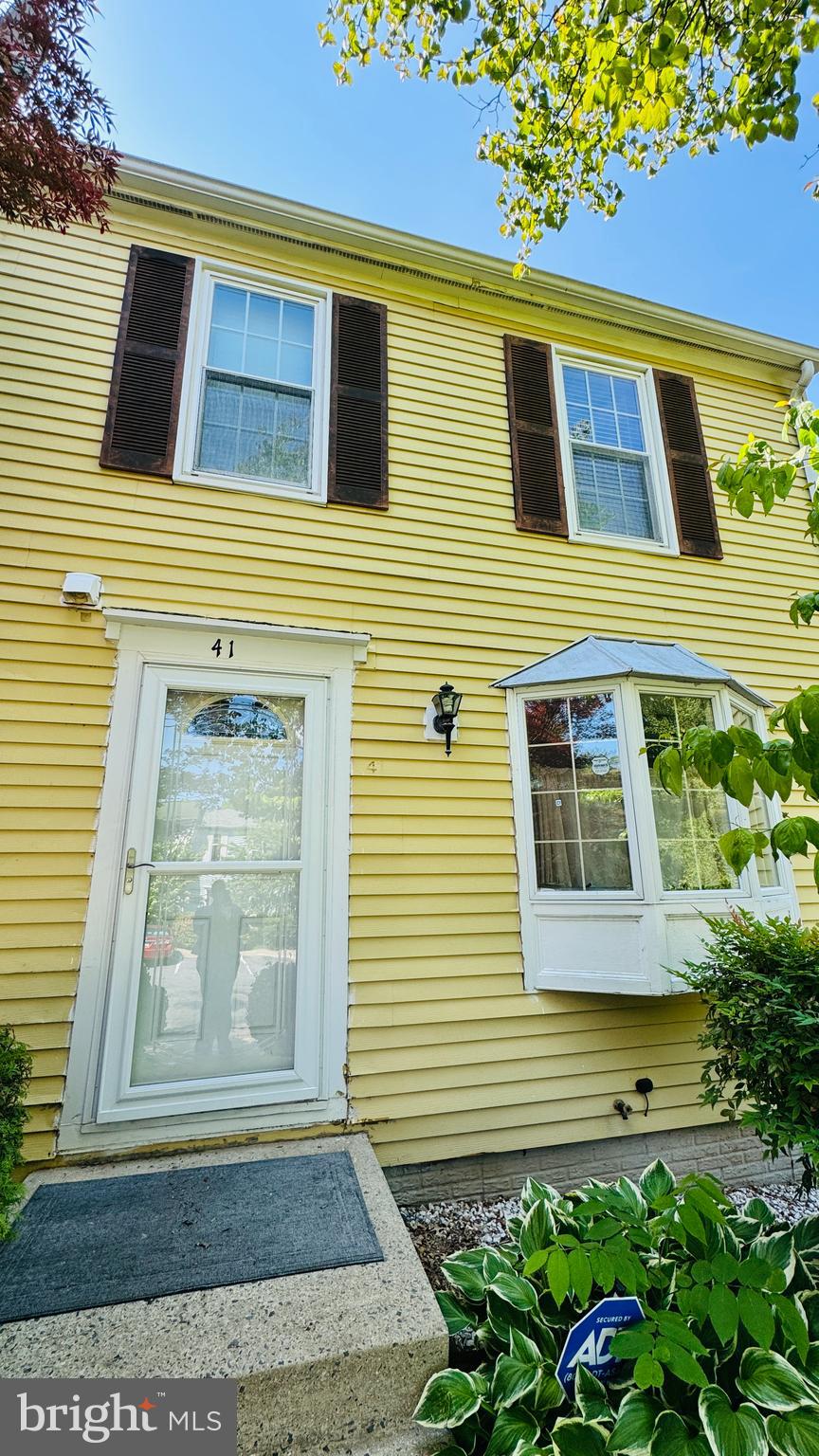 41 Shady Spring Place Gaithersburg, MD 20877 - Photo 3 of 39