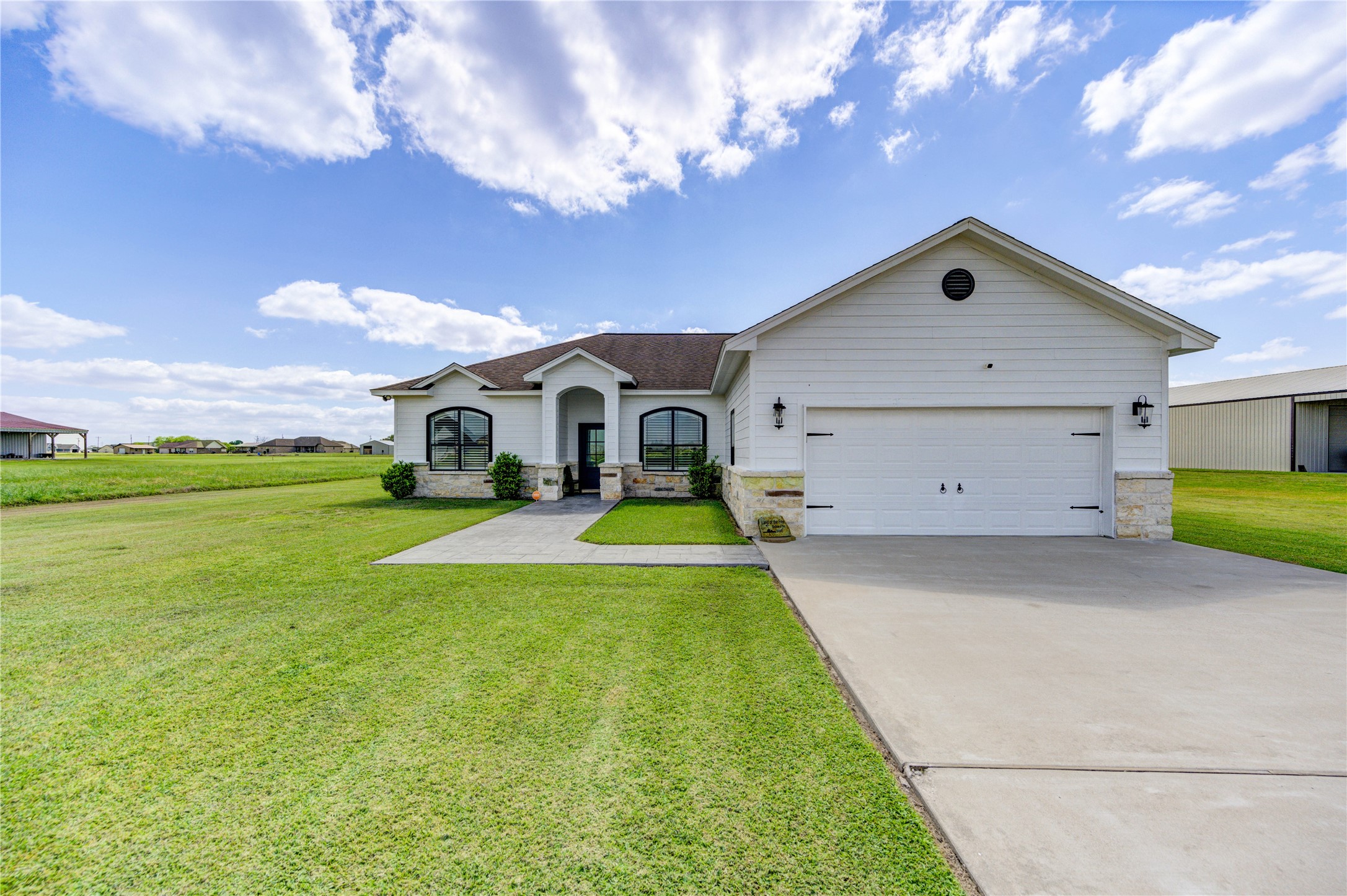 931 Angus Trail Angleton, TX 77515 - Photo 1 of 47