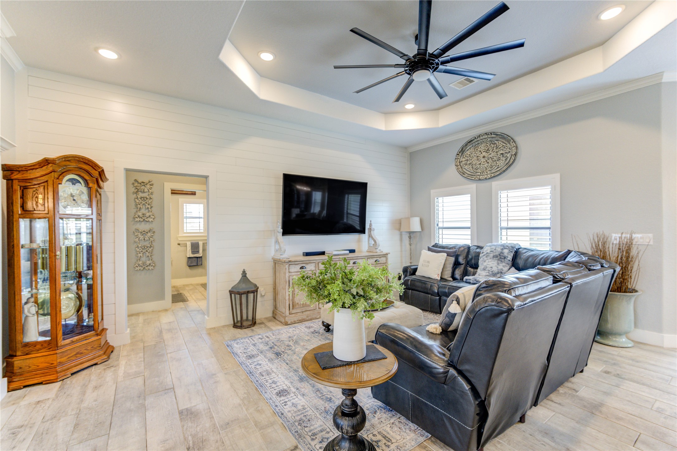 931 Angus Trail Angleton, TX 77515 - Photo 13 of 47