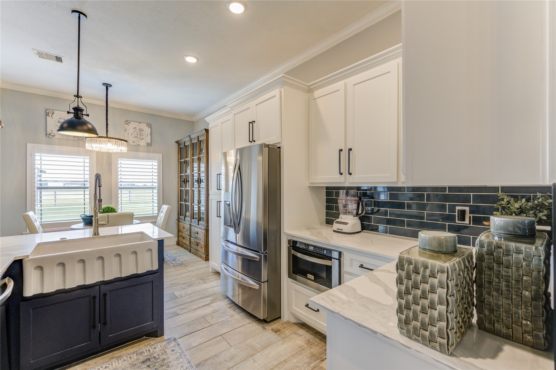 931 Angus Trail Angleton, TX 77515 - Photo 23 of 47