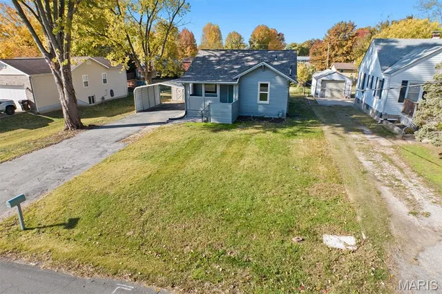 $132,000 | 229 Bender Avenue, East Alton, IL 62024