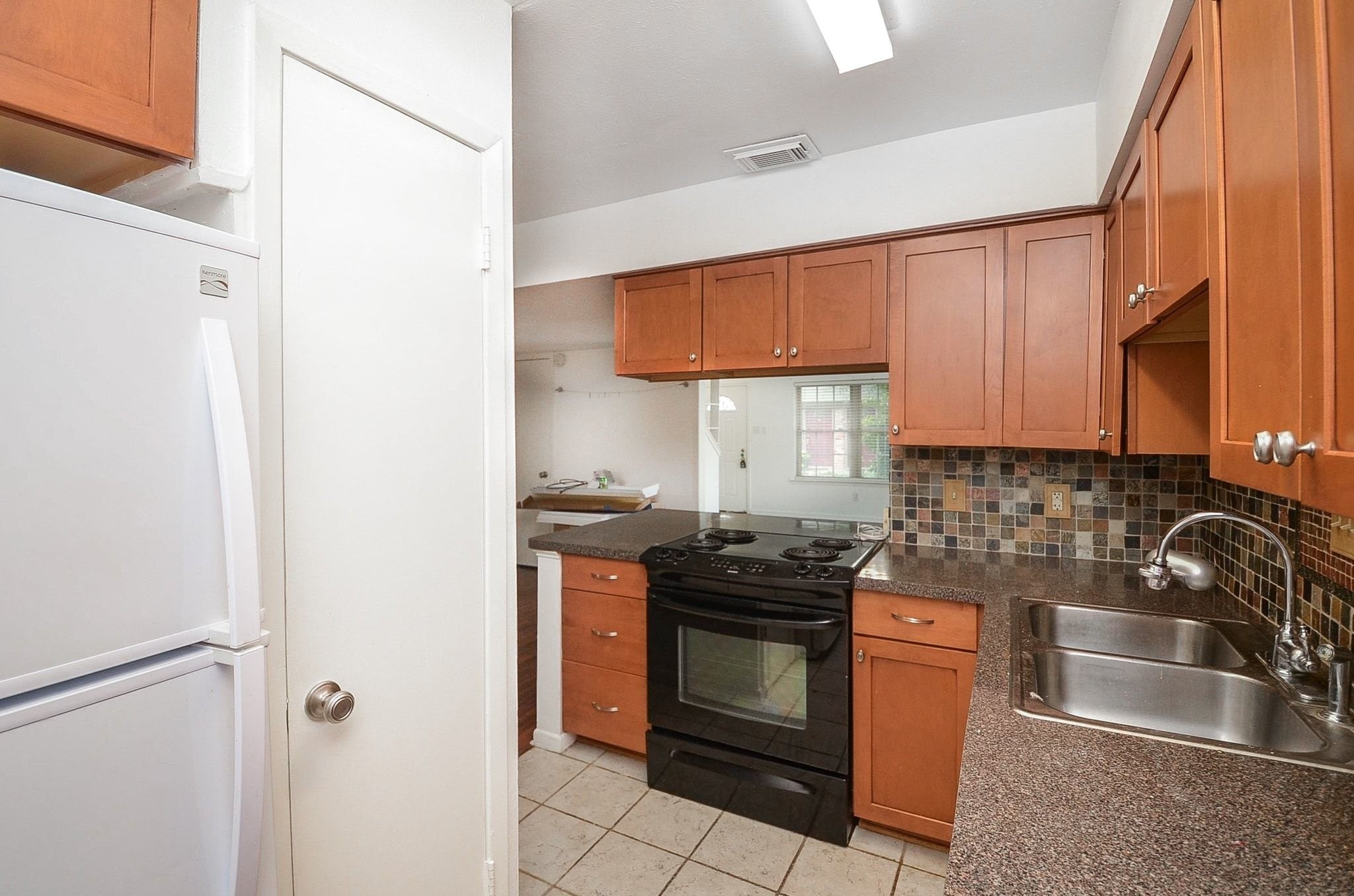 515 Tallowood Road, Unit 1 Houston, TX 77024 - Photo 11 of 18 Gallery Image 11