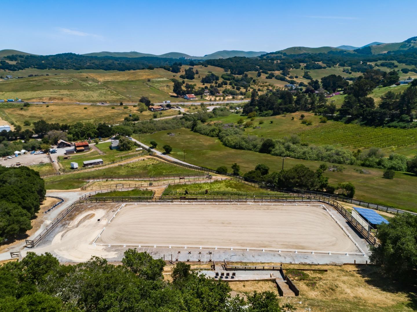 148 B Dunbarton Road, Unit B Aromas, CA 95004 - Photo 45 of 49 Gallery Image 45