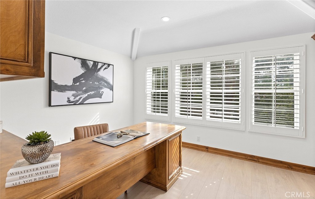 16 Meryton Irvine, CA 92603 - Photo 30 of 54 a workspace with furniture and window