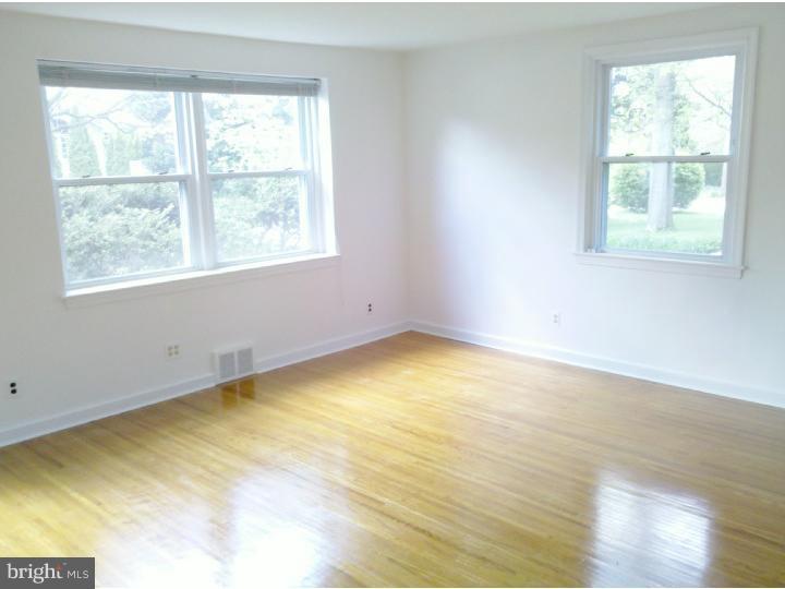 409 Sherman Road Springfield, PA 19064 - Photo 4 of 19