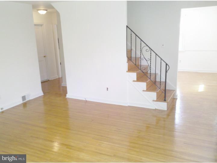 409 Sherman Road Springfield, PA 19064 - Photo 5 of 19