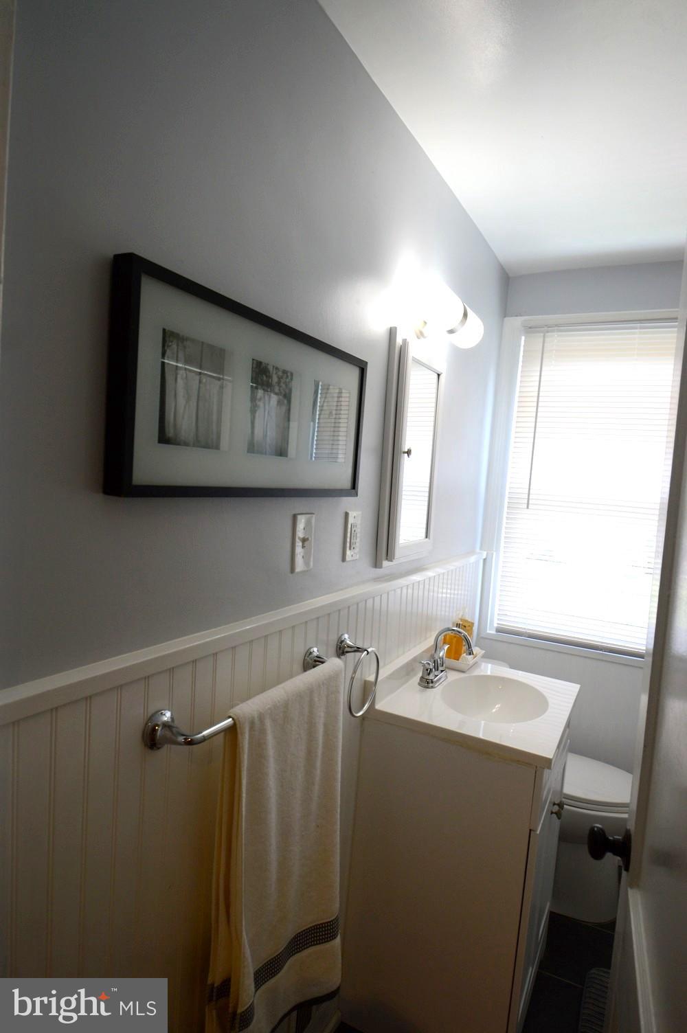 5540 Channing Road Baltimore, MD 21229 - Photo 15 of 30 Bath