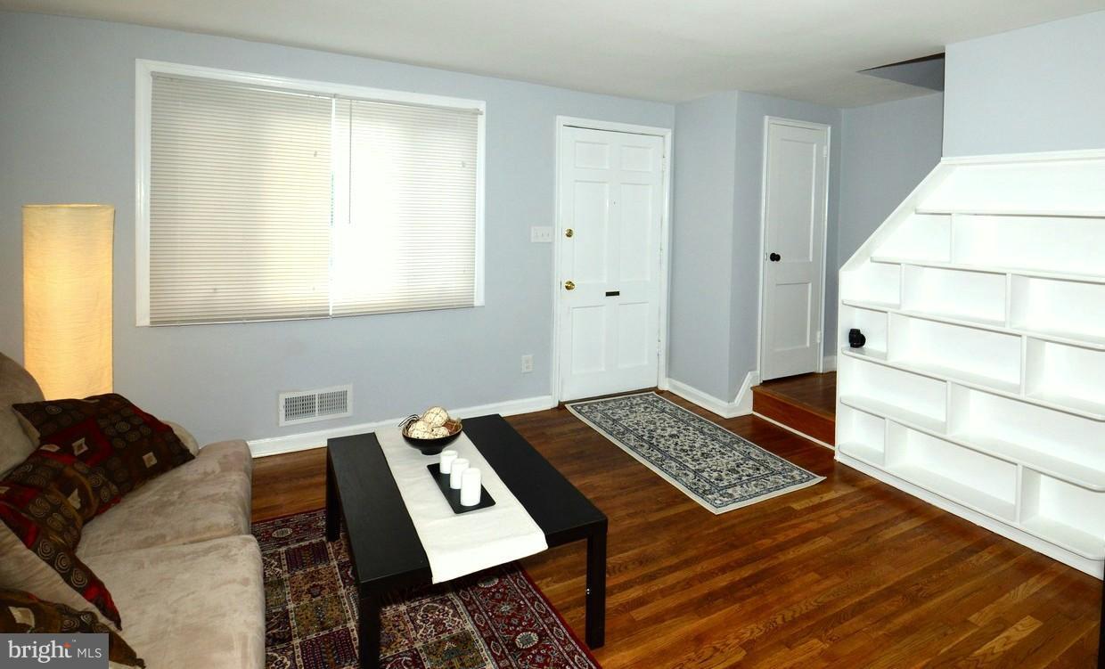 5540 Channing Road Baltimore, MD 21229 - Photo 6 of 30 View