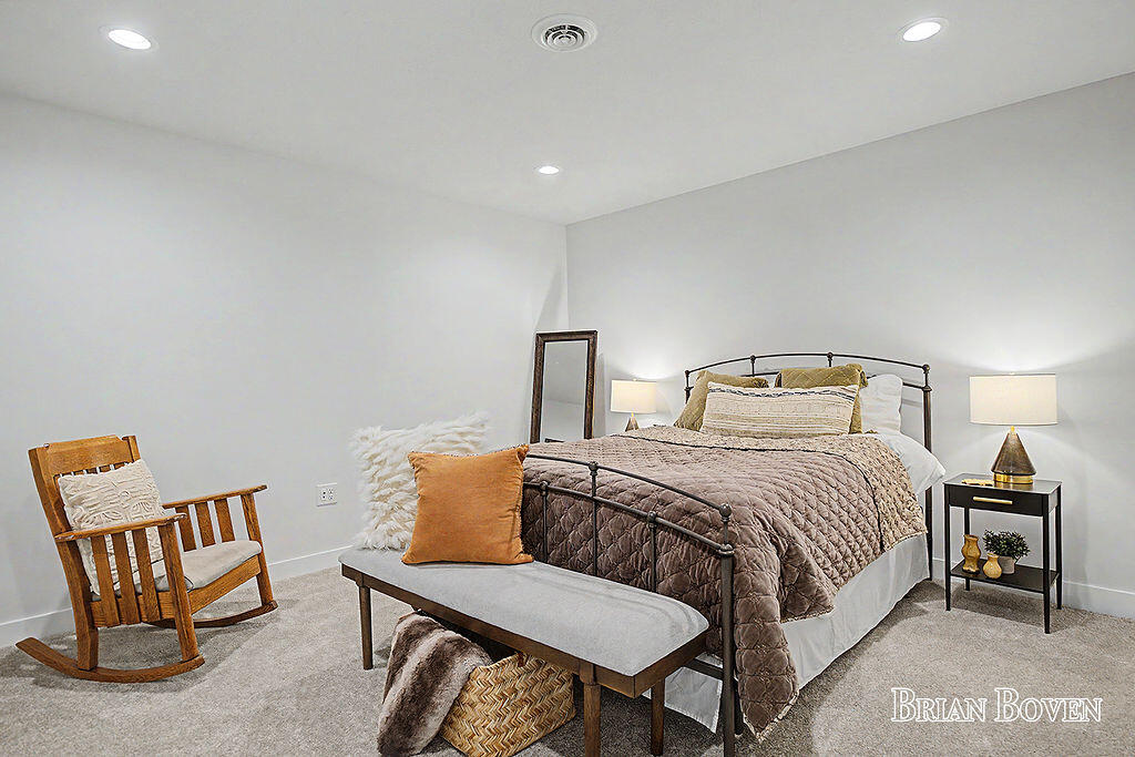8366 Rose Ridge Drive Rockford, MI 49341 - Photo 42 of 63 2F9A0707