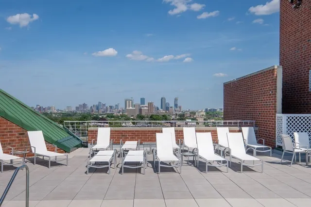 $2,900 | 15 North Beacon Street, Unit 217, Boston, MA 02134