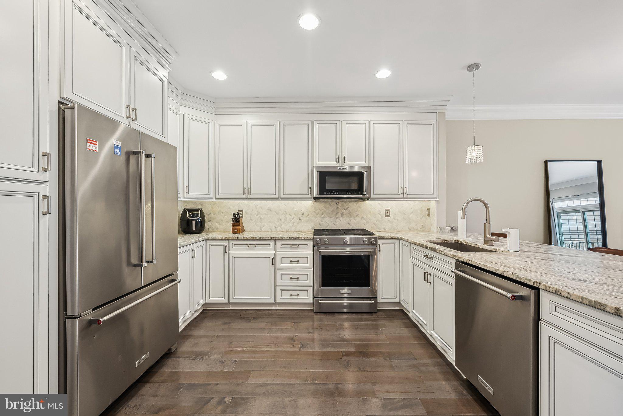 1239 Woodbrook Court Reston, VA 20194 - Photo 11 of 43