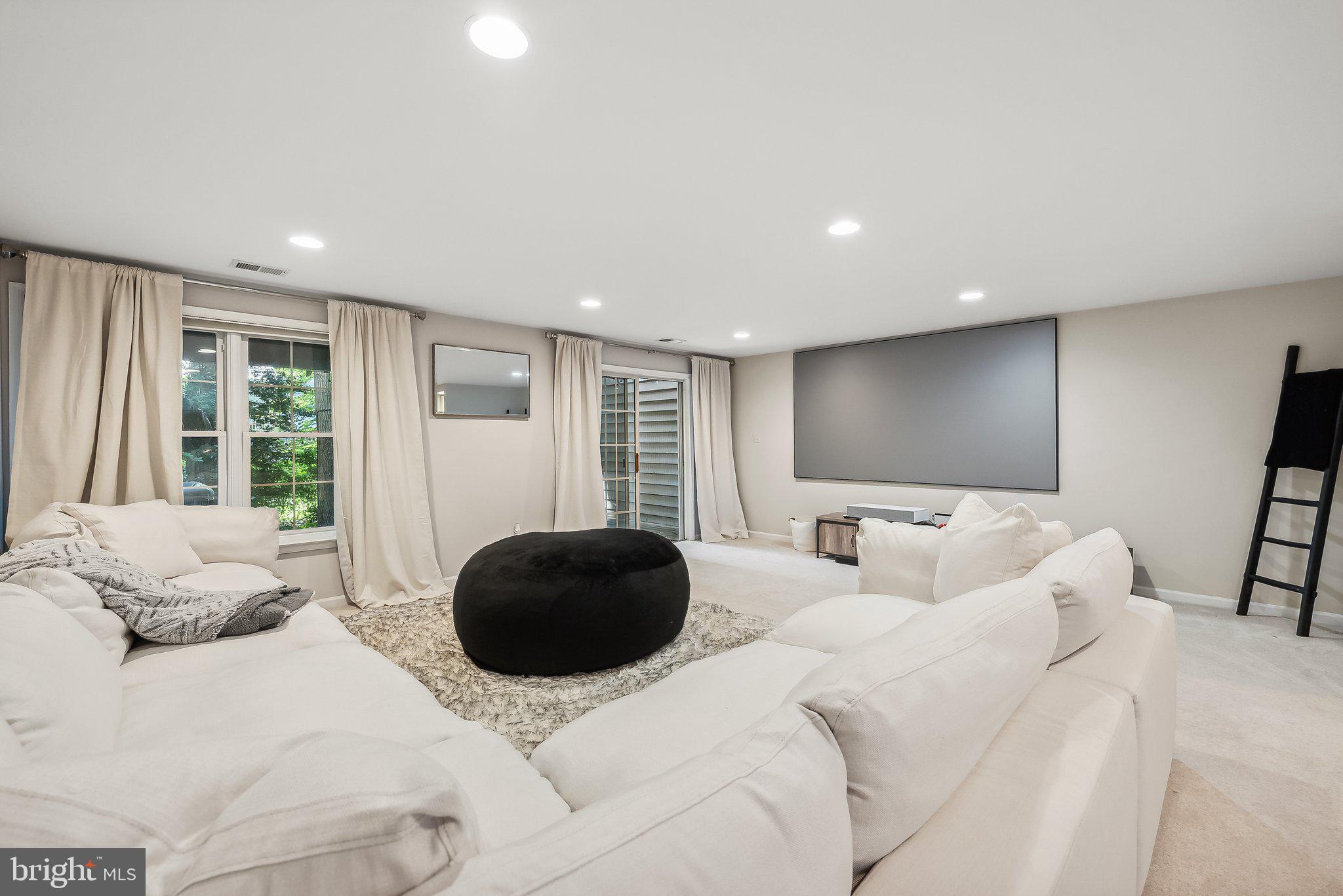 1239 Woodbrook Court Reston, VA 20194 - Photo 13 of 43