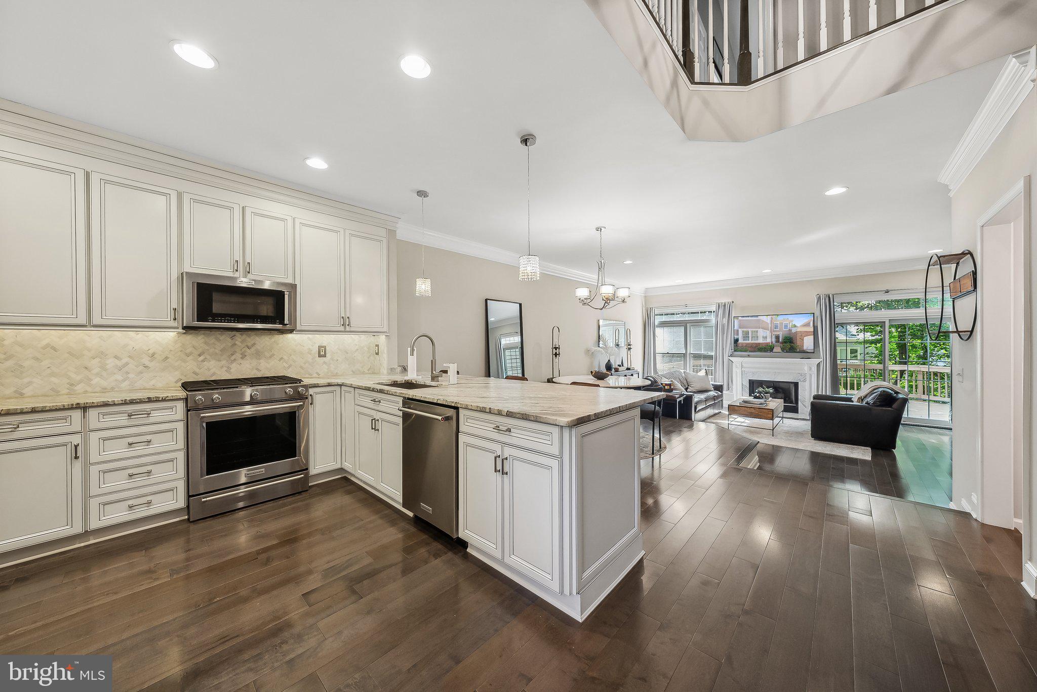 1239 Woodbrook Court Reston, VA 20194 - Photo 2 of 43
