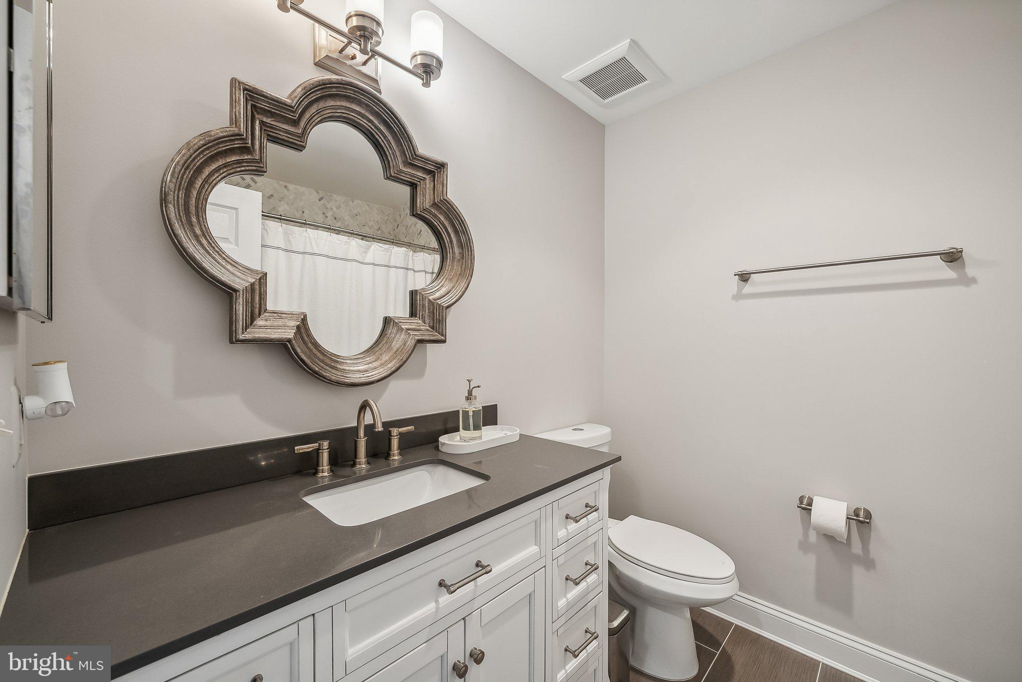 1239 Woodbrook Court Reston, VA 20194 - Photo 21 of 43