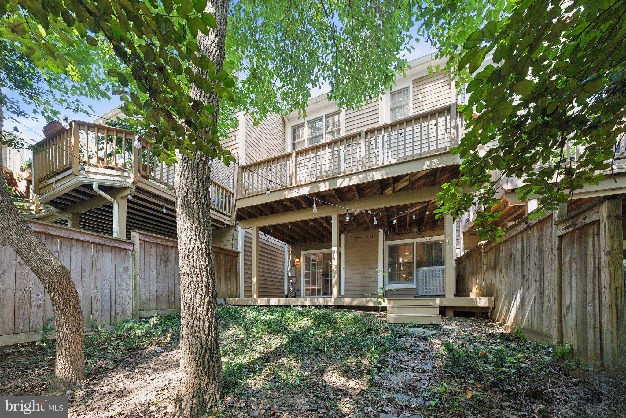 1239 Woodbrook Court Reston, VA 20194 - Photo 27 of 43