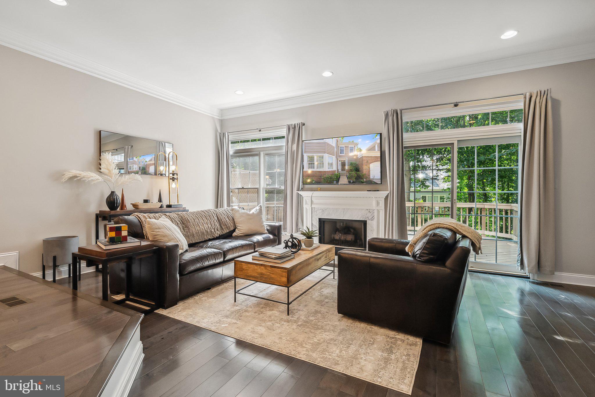 1239 Woodbrook Court Reston, VA 20194 - Photo 3 of 43