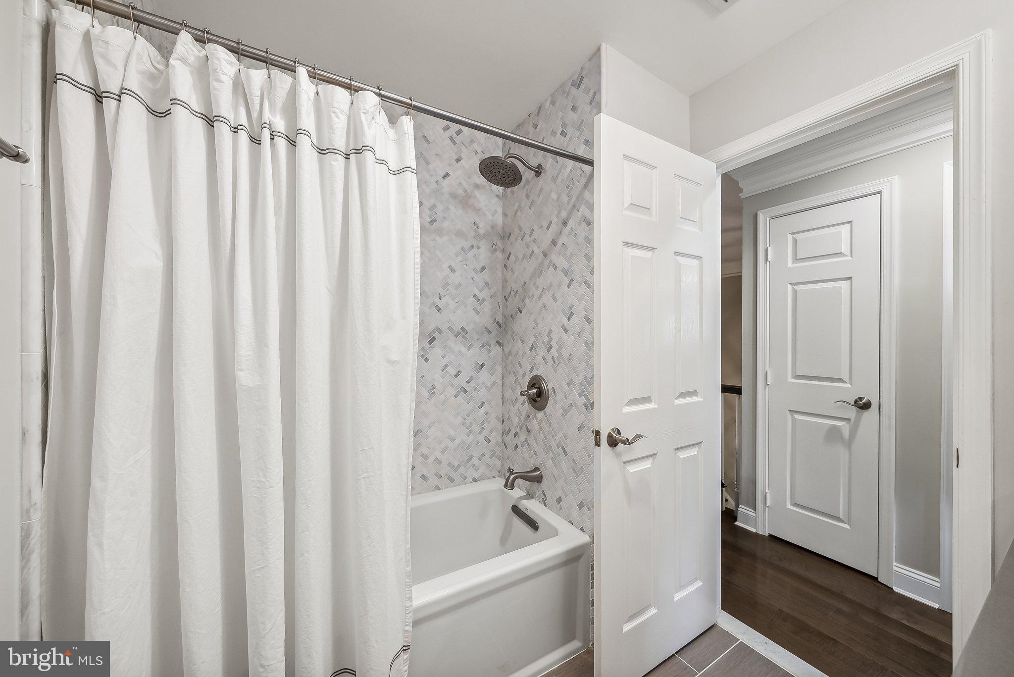 1239 Woodbrook Court Reston, VA 20194 - Photo 31 of 43