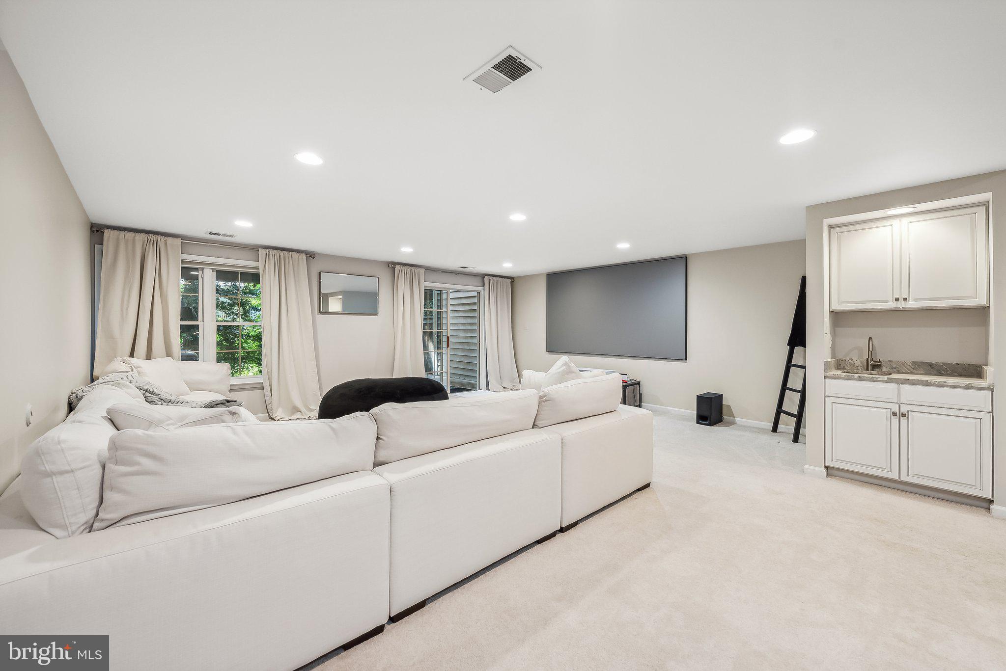 1239 Woodbrook Court Reston, VA 20194 - Photo 36 of 43