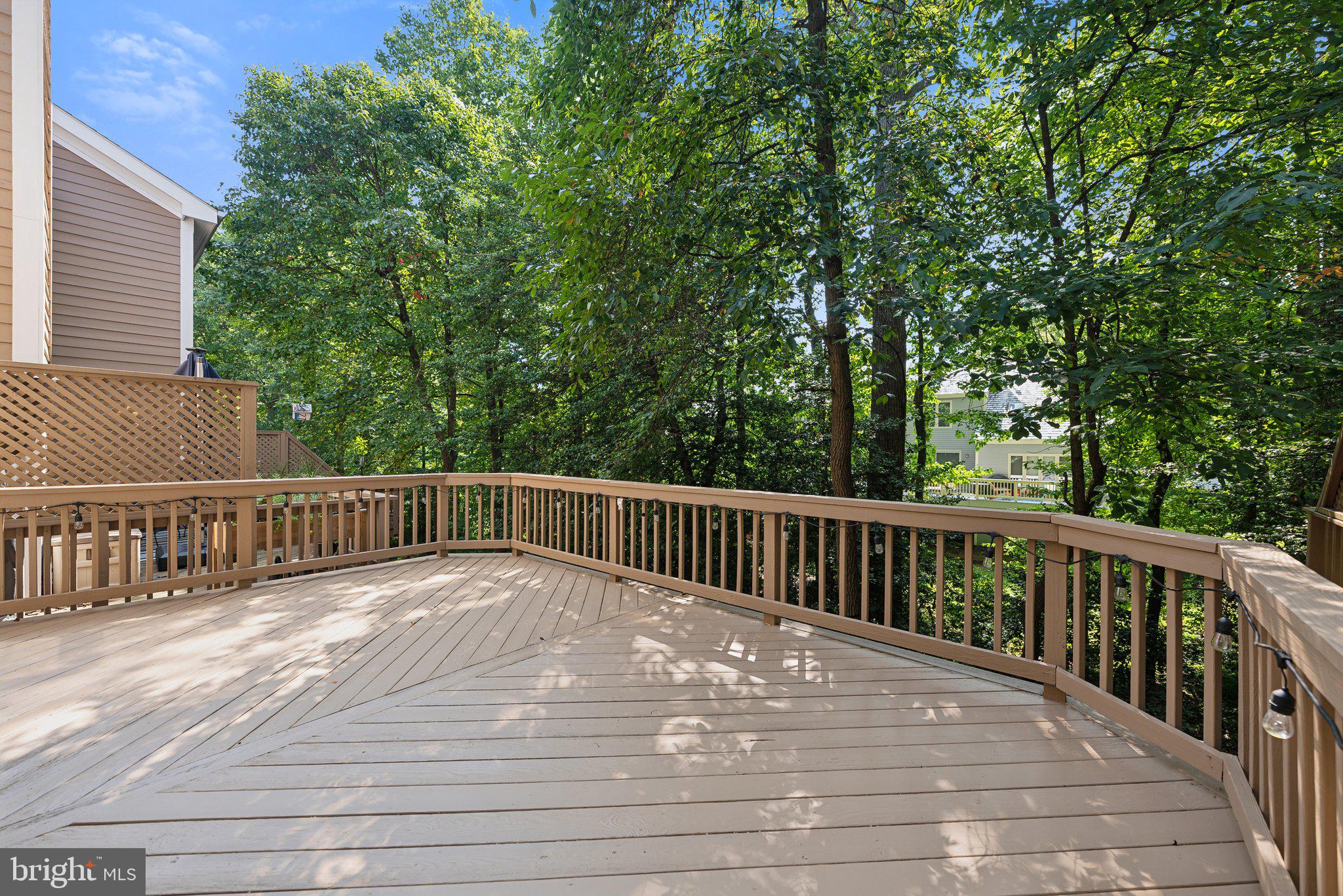 1239 Woodbrook Court Reston, VA 20194 - Photo 9 of 43