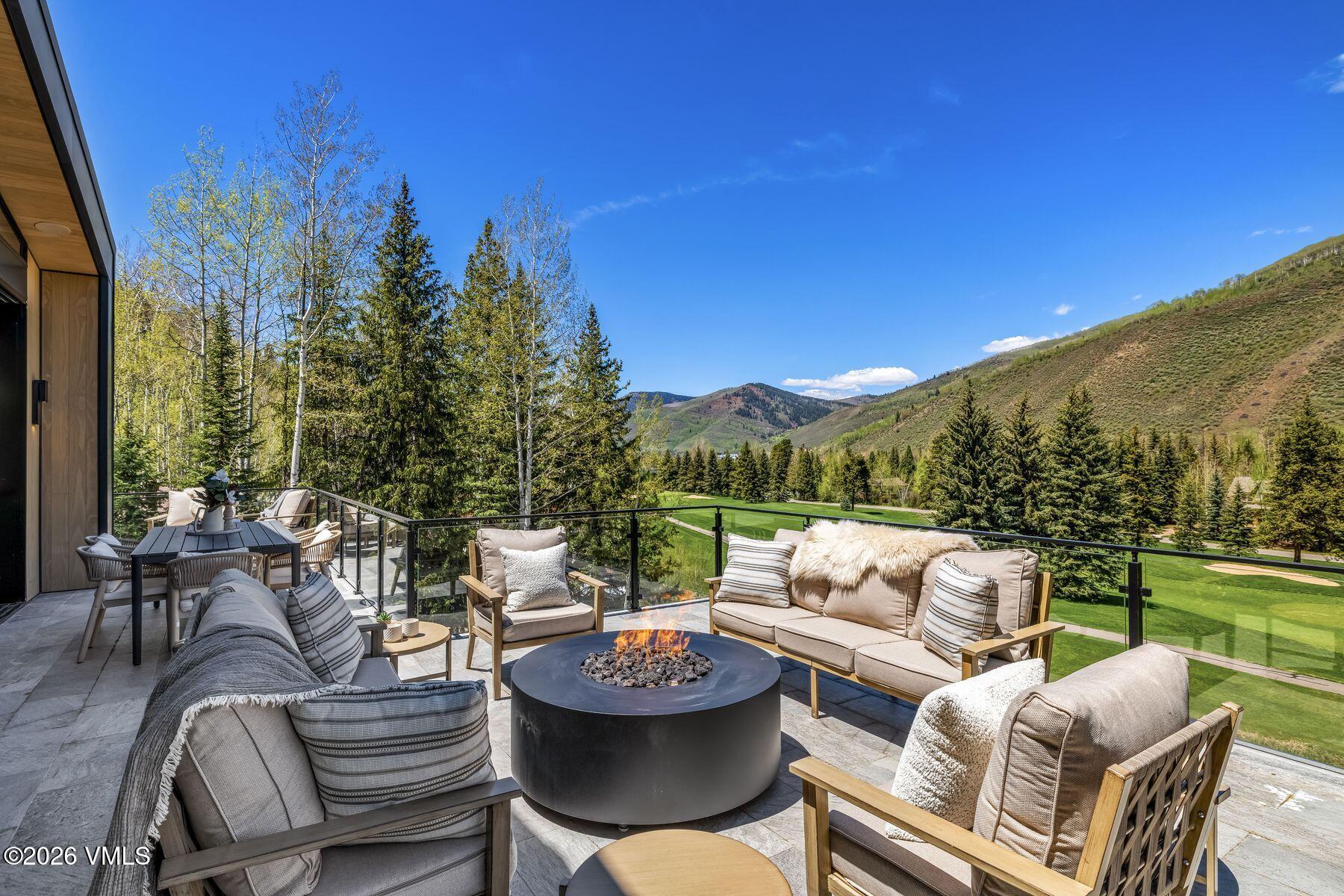 1150 Ptarmigan Road Vail, CO 81657 - Photo 4 of 46 photo_online_004